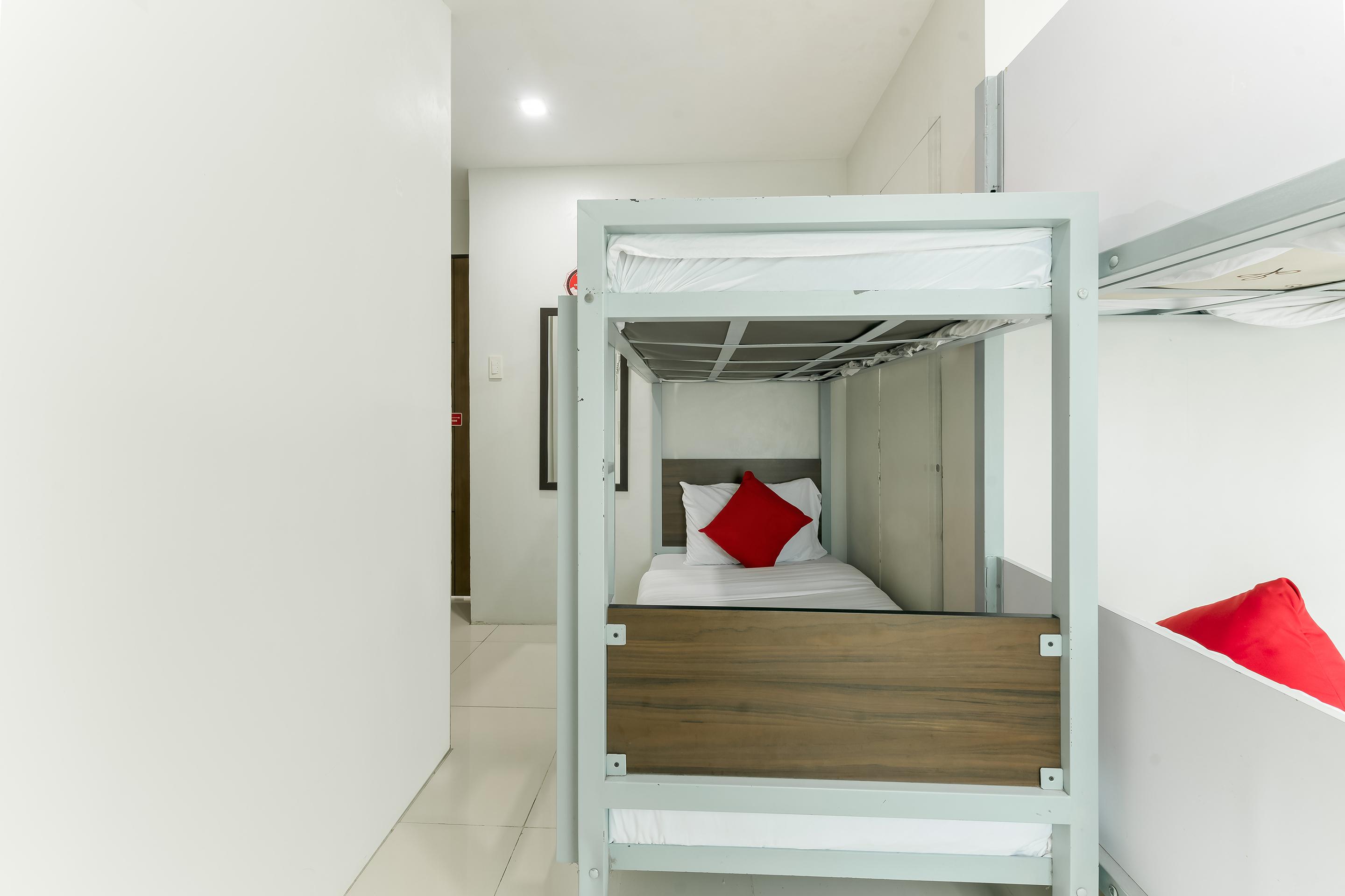 Oyo 152 Sangco Condotel Manille Extérieur photo