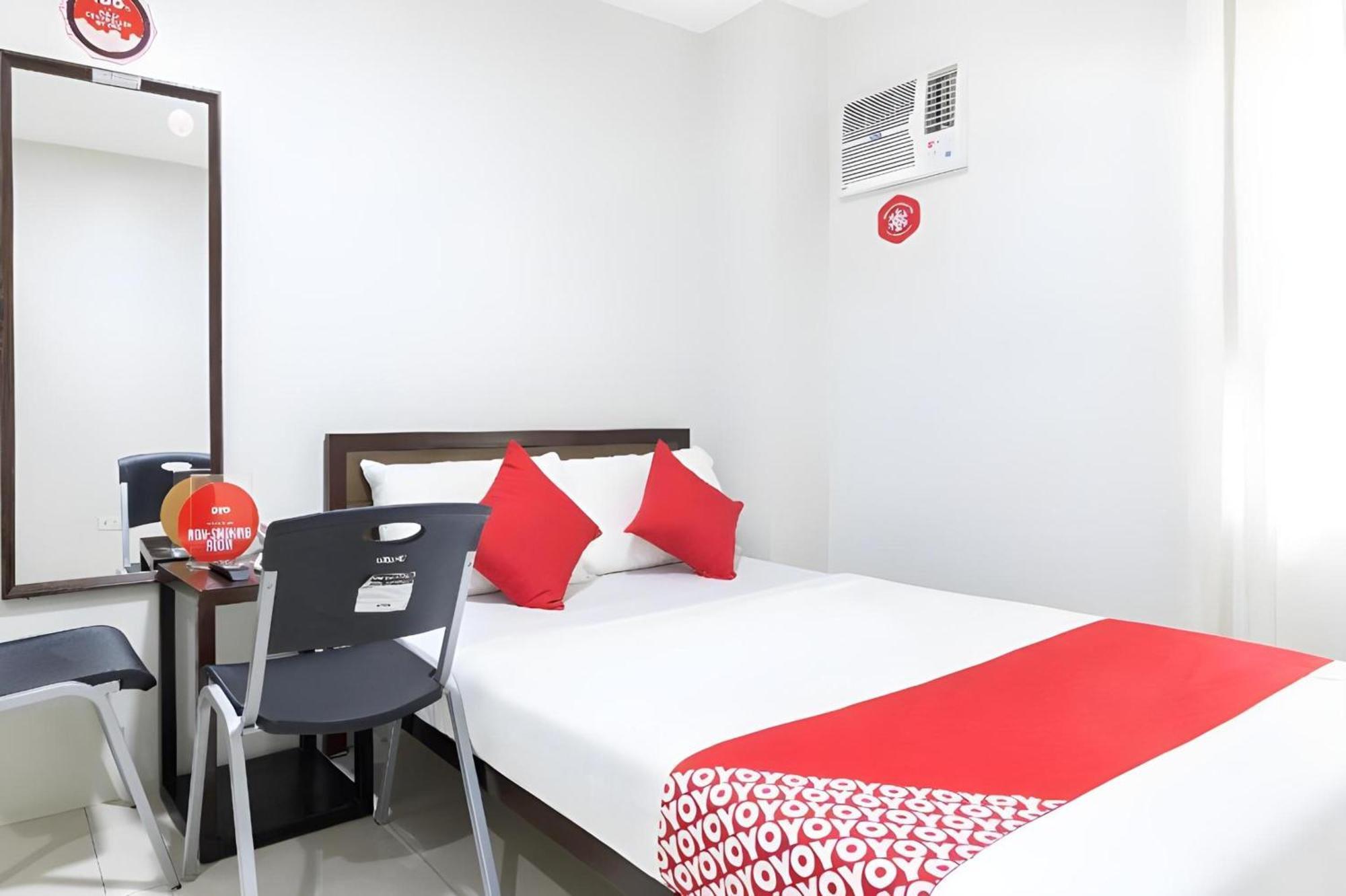 Oyo 152 Sangco Condotel Manille Extérieur photo