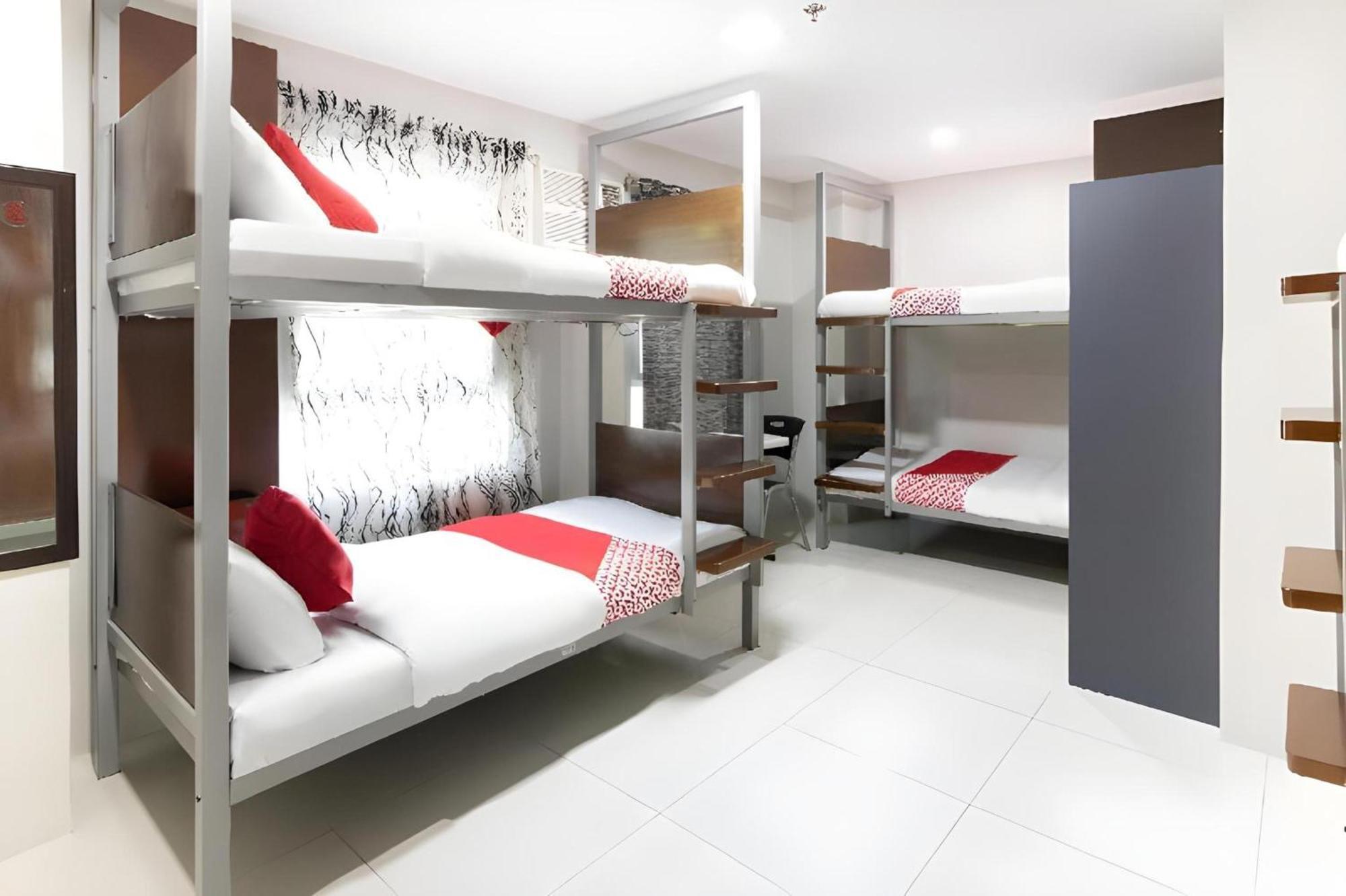 Oyo 152 Sangco Condotel Manille Extérieur photo